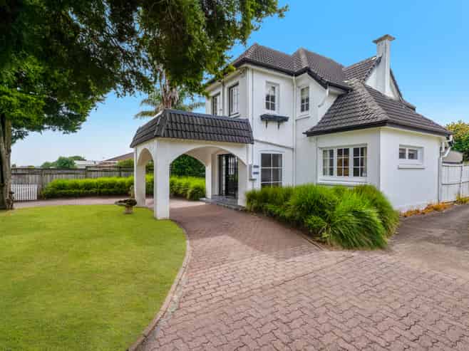 18 Weston Avenue, Papatoetoe