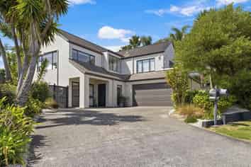 32 Byblos Place, The Gardens