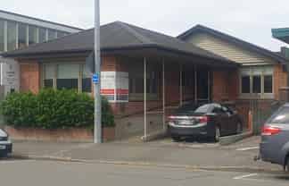 OFFICES FOR LEASE GIVING CBD CONVENIENCE