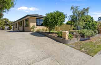 15 Kingsford Drive, STOKE