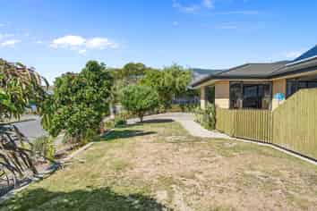 15 Kingsford Drive, STOKE