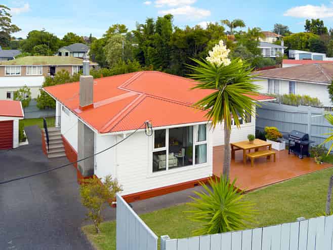 23 Cornwall Street, Te Atatu South