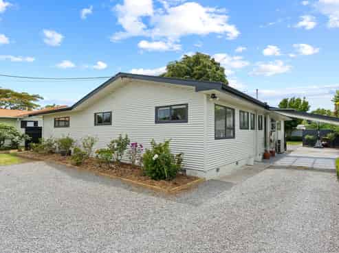 1 Mahupuku Street, Greytown