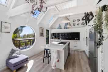 43 Kohu Road, Titirangi