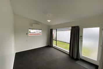 87B Hills Road, Edgeware