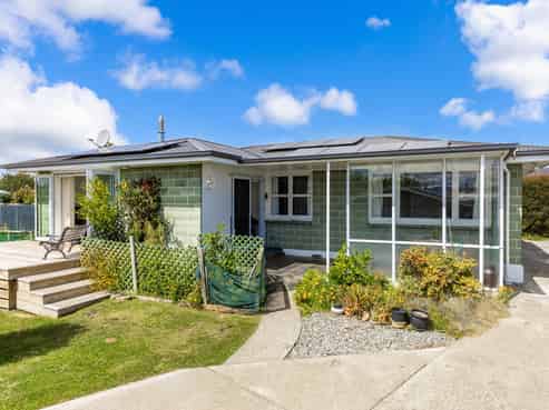 4 Mitchell Street, Redwoodtown