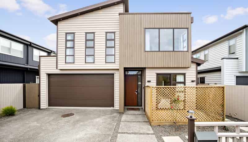 18 Toanui Road, Hobsonville