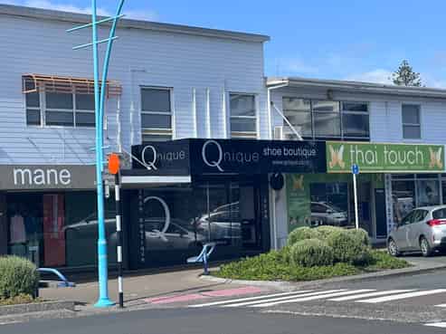 Compact Retail or Office Space in the Mount
