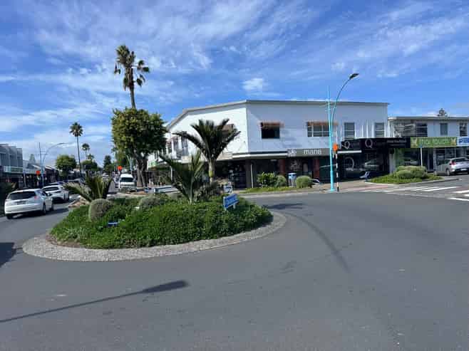 Compact Retail or Office Space in the Mount