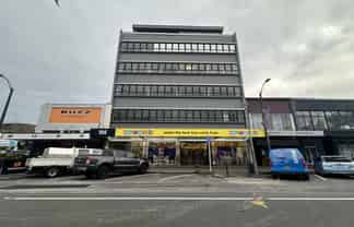 Affordable office in central Hutt