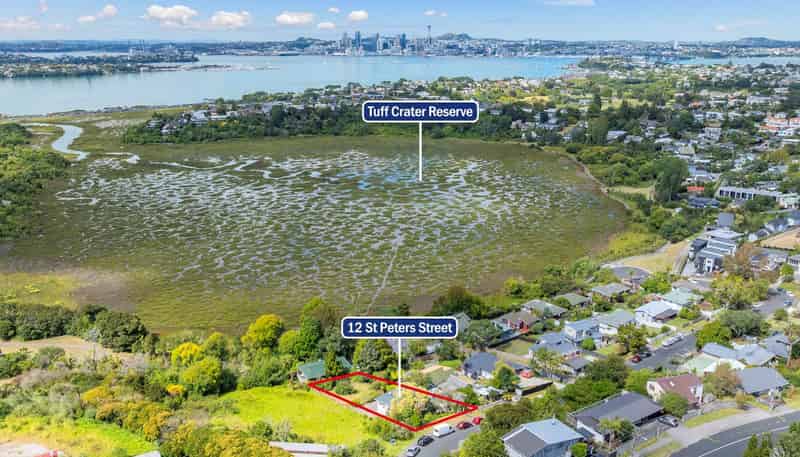 12 St Peters Street, Northcote