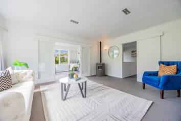 12 St Peters Street, Northcote