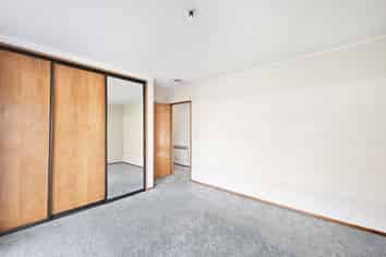 18 Regency Crescent, Redwood