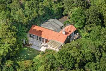 2 Tawari Road, Henderson Valley