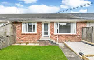 2/42A Clonbern Road, Remuera