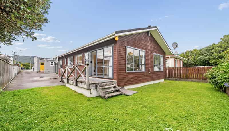 923a High Street, Avalon