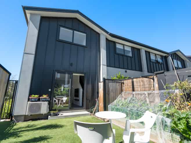 1/37 Mohua Lane, Upper Riccarton