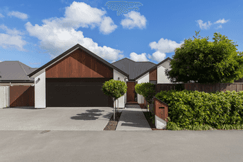 4 Caro Lane, Cracroft