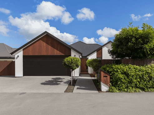 4 Caro Lane, Cracroft