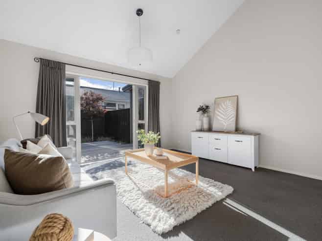 2/11 Harvey Terrace, Richmond