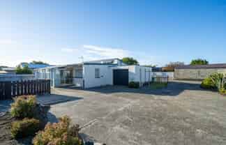 300 Nelson Street, Strathern