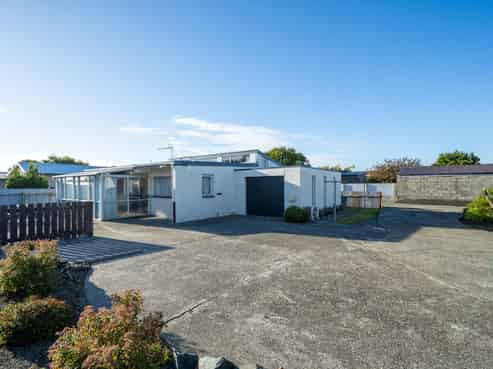 300 Nelson Street, Strathern