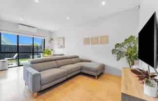 7/8 Hepburn Road, Glendene