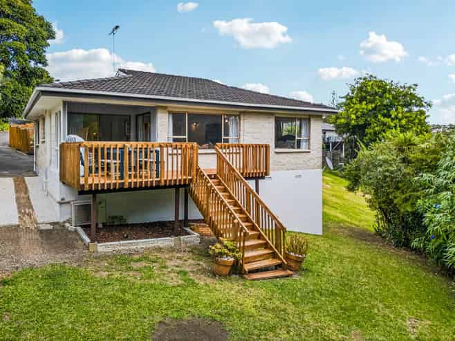 2/69 Glencoe Road, Browns Bay