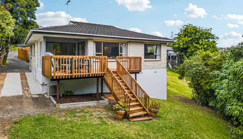 2/69 Glencoe Road, Browns Bay