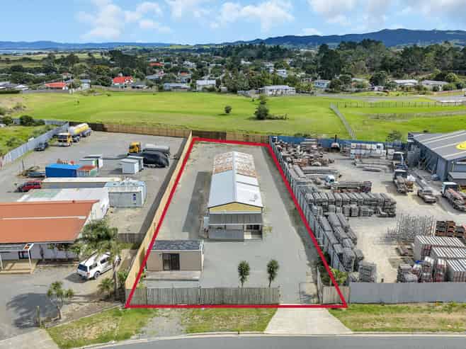 Diverse industrial workshop – Vacant now