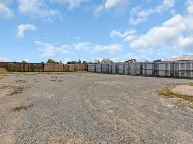 Diverse industrial workshop – Vacant now