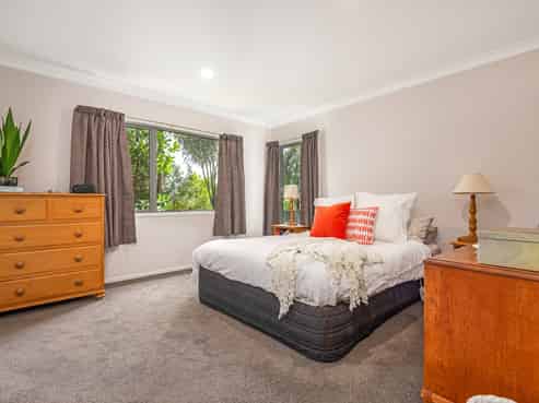 5A Aokautere Drive, Fitzherbert