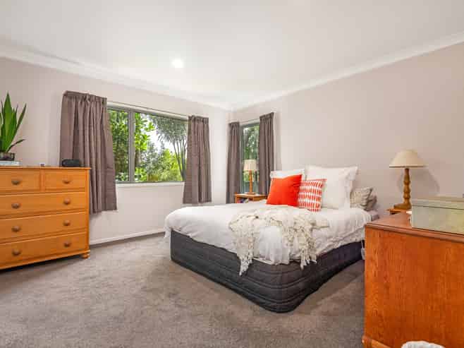 5A Aokautere Drive, Fitzherbert