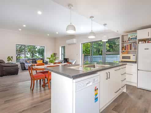 5A Aokautere Drive, Fitzherbert