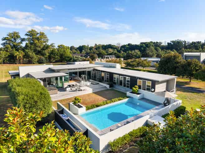 9A River Downs, Horsham Downs