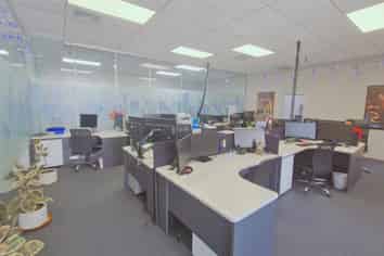 Modern Botany Office – Profile Location + Excellent Access