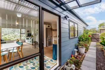 25 John Witton Drive, Crofton Downs