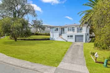 17 Wylie Avenue, Sunnynook