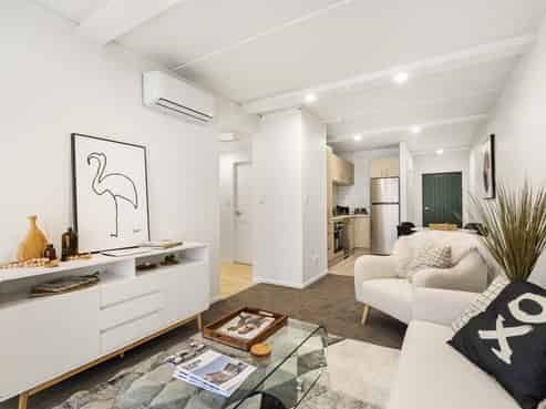 102/9 East street, Papakura