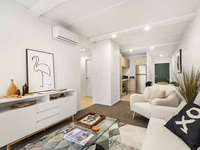 102/9 East street, Papakura