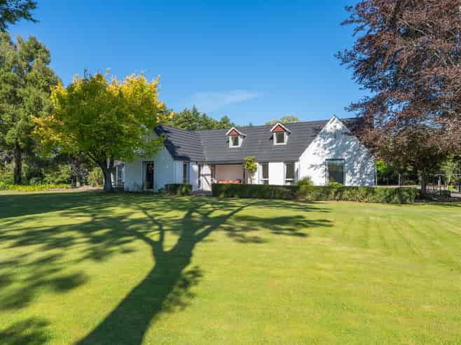 53 Bangor Road, Darfield