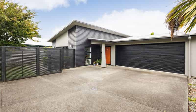 12A Conway Place, Terrace End