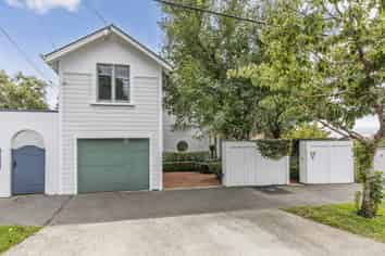 66 Upland Road, Kelburn