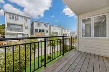 6 Panakenake Way, Flat Bush