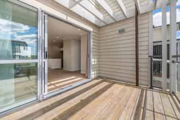 6 Panakenake Way, Flat Bush