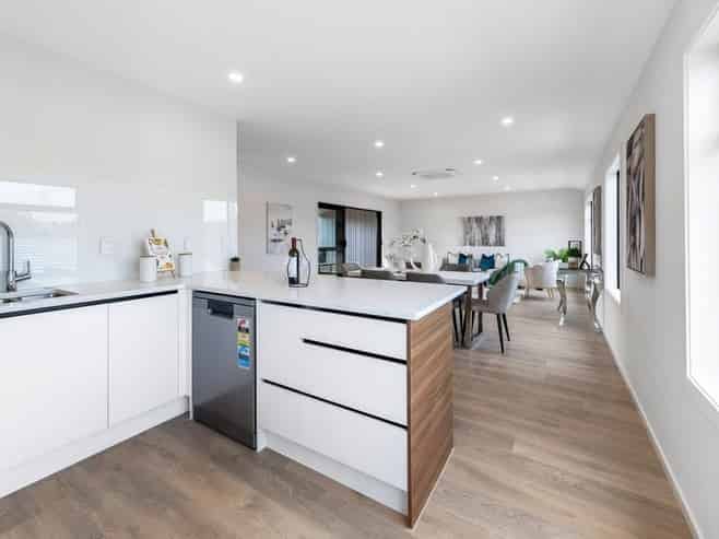 70D Portage Road, New Lynn