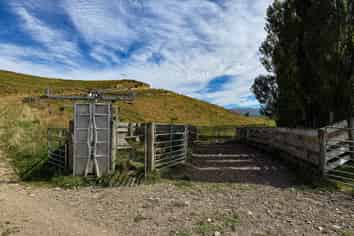 175 Stirling Road, Waikaia
