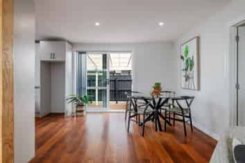 31 Tyne Street, Roslyn