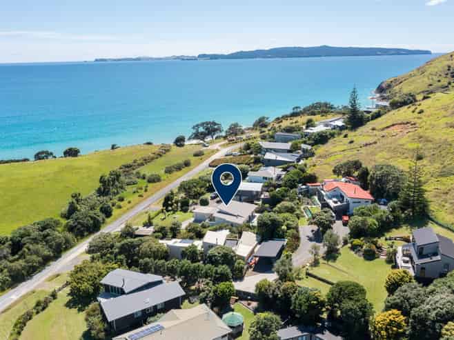 10 Otama Beach Road, Opito Bay