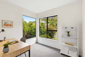 61 Amapur Drive, Khandallah